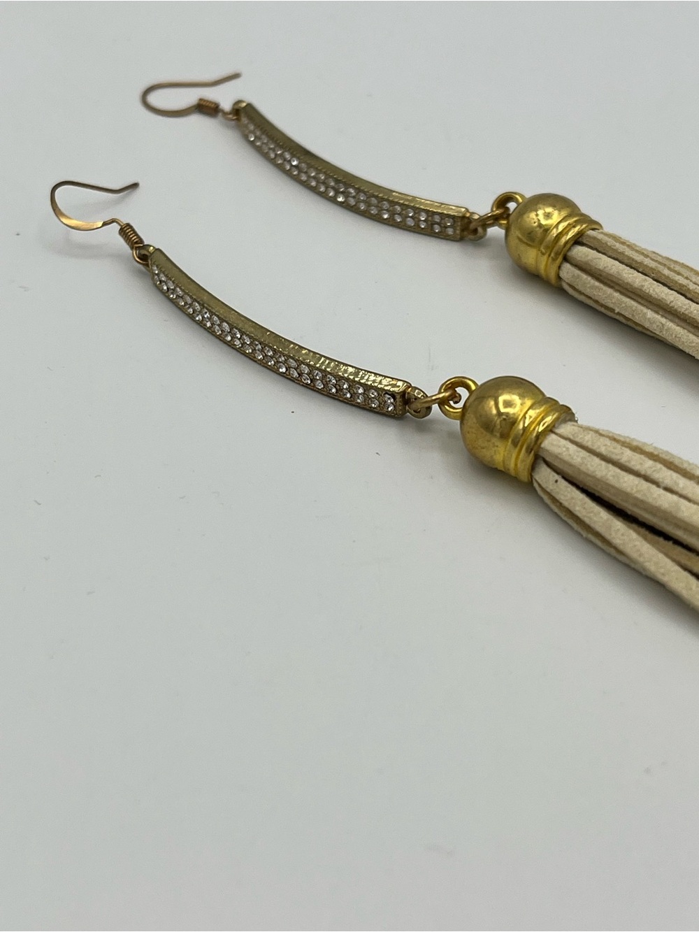 Cream Faux Leather Fringe Tassel Dangle Earrings Gold Rhinestone Bar Boho - Picture 3 of 4